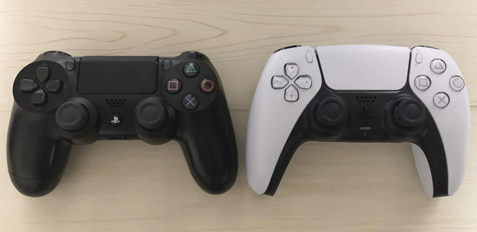 【PC使用】DualSenseのレビュー(実際の使用感) DUALSHOCK4との比較